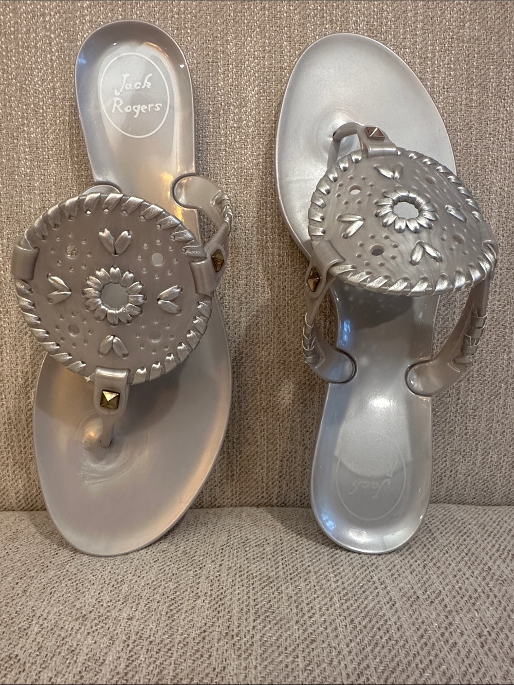 Jack Rogers Georgica Jelly Studded Thong Sandals in Silver NIB size 8M